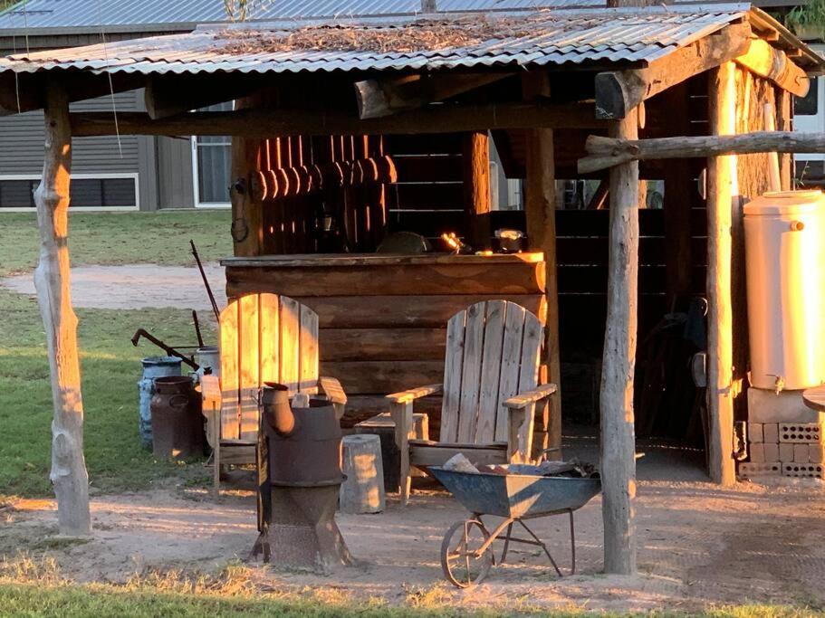 MoolboolamanSaddleback Country Cabins Near Gin Gin别墅 外观 照片